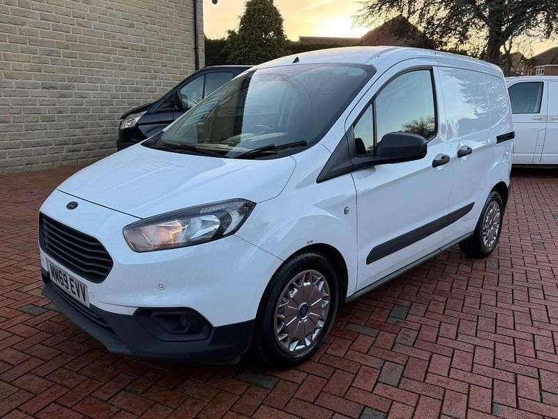 Used Ford Transit 100 HP (73 kW) 2020 White Van