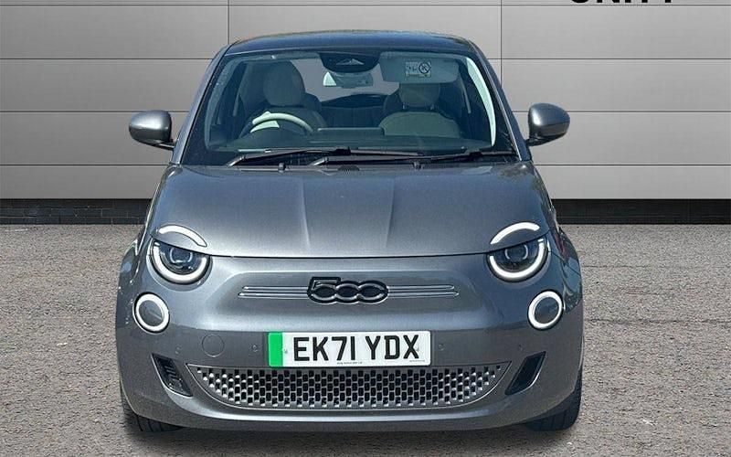 Used 2025 Fiat 500e La Prima Hatchback | £14,900 (Super price) - Image 1/4