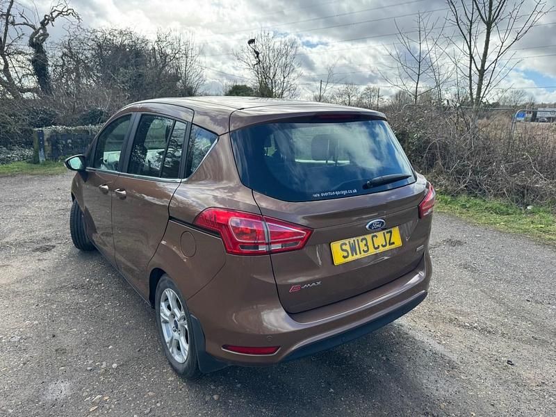 Used Ford B-MAX Zetec 2013 Gold MPV