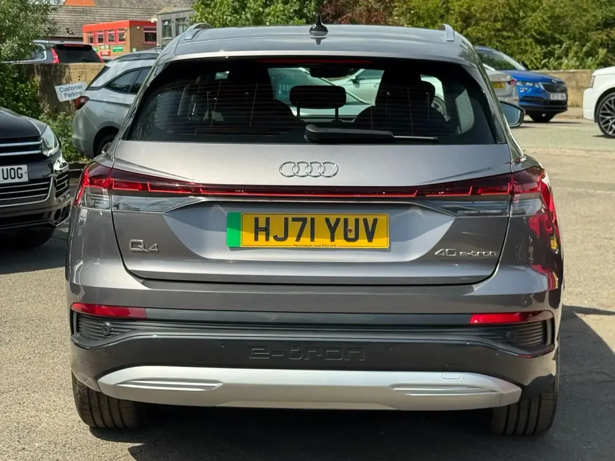 Gebraucht Audi Q4 e-tron Sport 150 kW (204 PS) 2021 Grau SUV