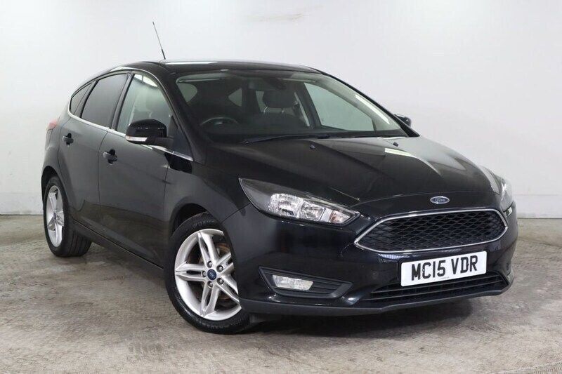 Black Used 2015 Ford Focus Zetec Hatchback | £3,995 (Fair price) - Image 1/4