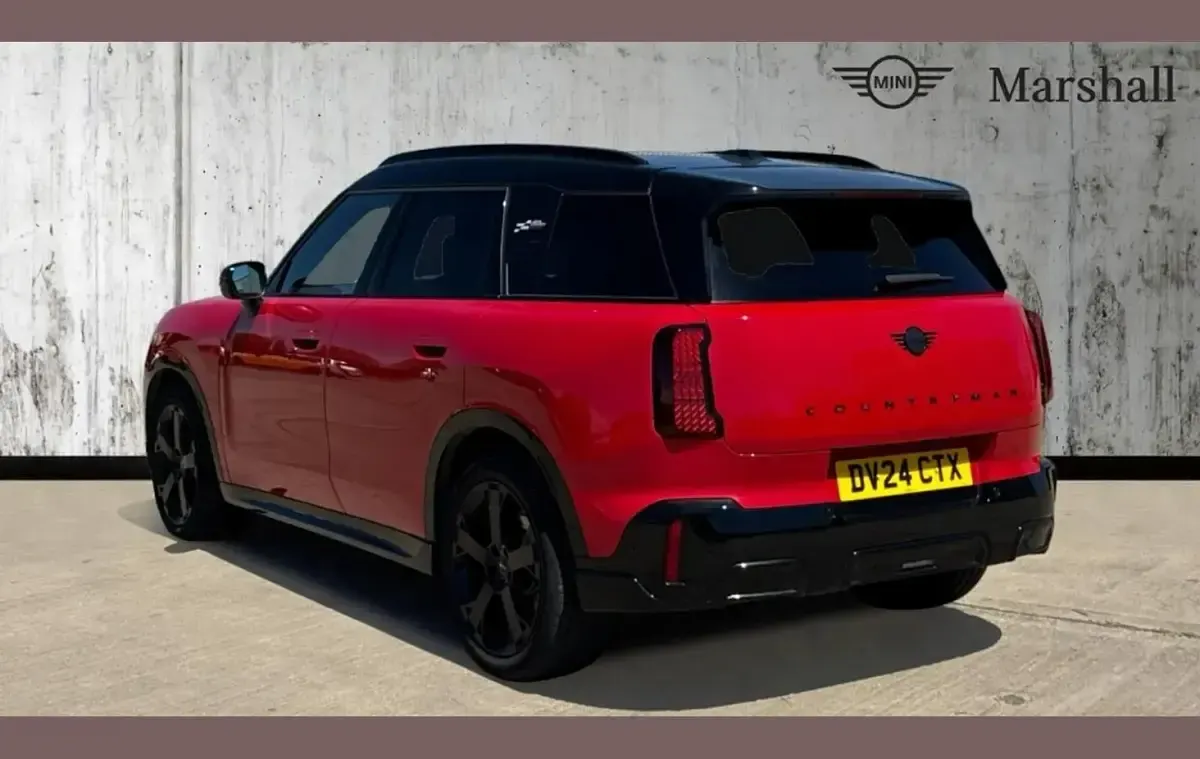 Used Mini Countryman Sport 214 HP (157 kW) 2024 Red SUV