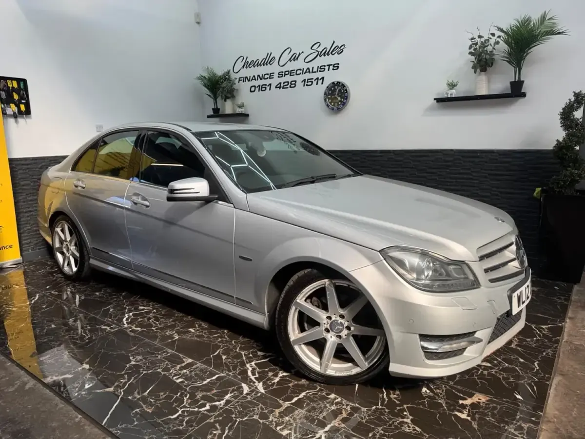 Usado Mercedes C250 2012 Prateado Sedan