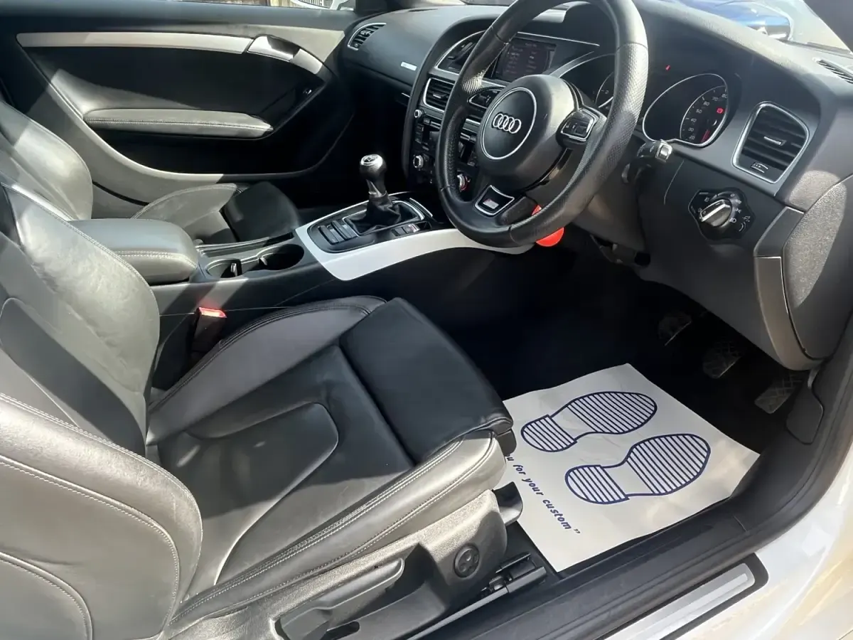 Usado Audi A5 S-Line 177 HP (130 kW) 2013 Branco Coupé