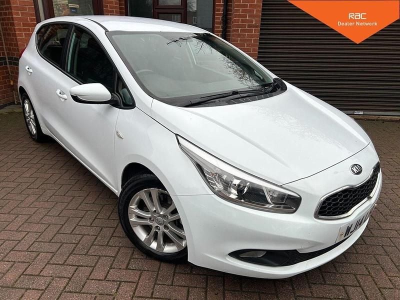 White Used 2014 Kia Ceed Hatchback | £3,690 (Fair price) - Image 1/3