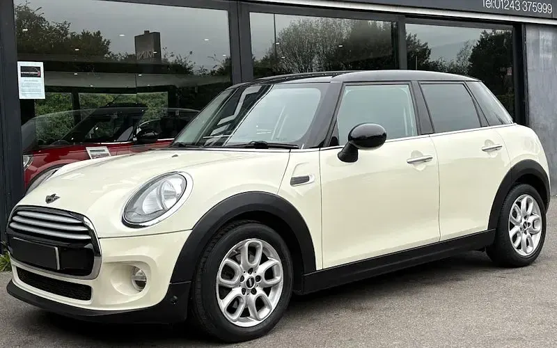 Usado Mini Cooper Hatch 136 HP (100 kW) 2017 Citadino