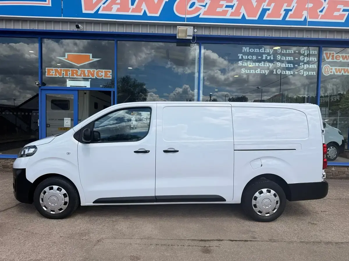 Used Fiat Scudo 100 HP (73 kW) 2023 White Van
