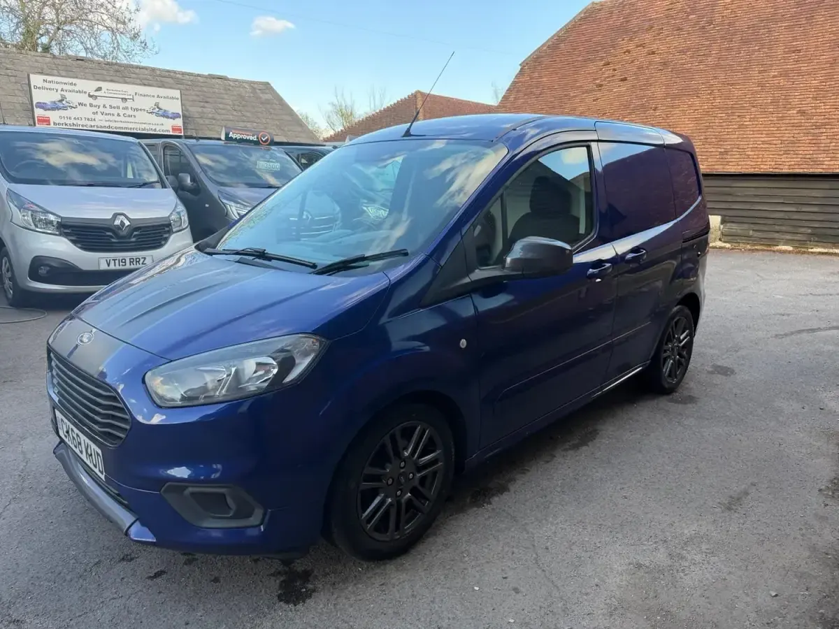 Used Ford Transit Sport 100 HP (73 kW) 2018 Blue Van