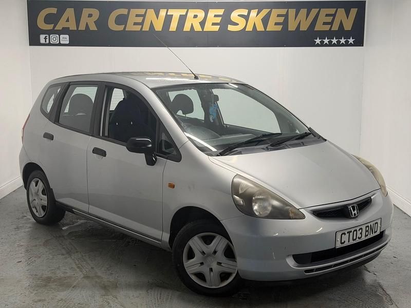 Used Honda Jazz S 82 HP (60 kW) 2003 Silver Hatchback