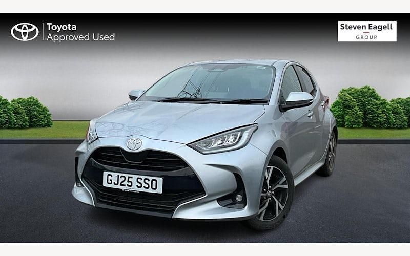 Used Toyota Yaris Hybrid Design 116 HP (85 kW) 2025 Hatchback