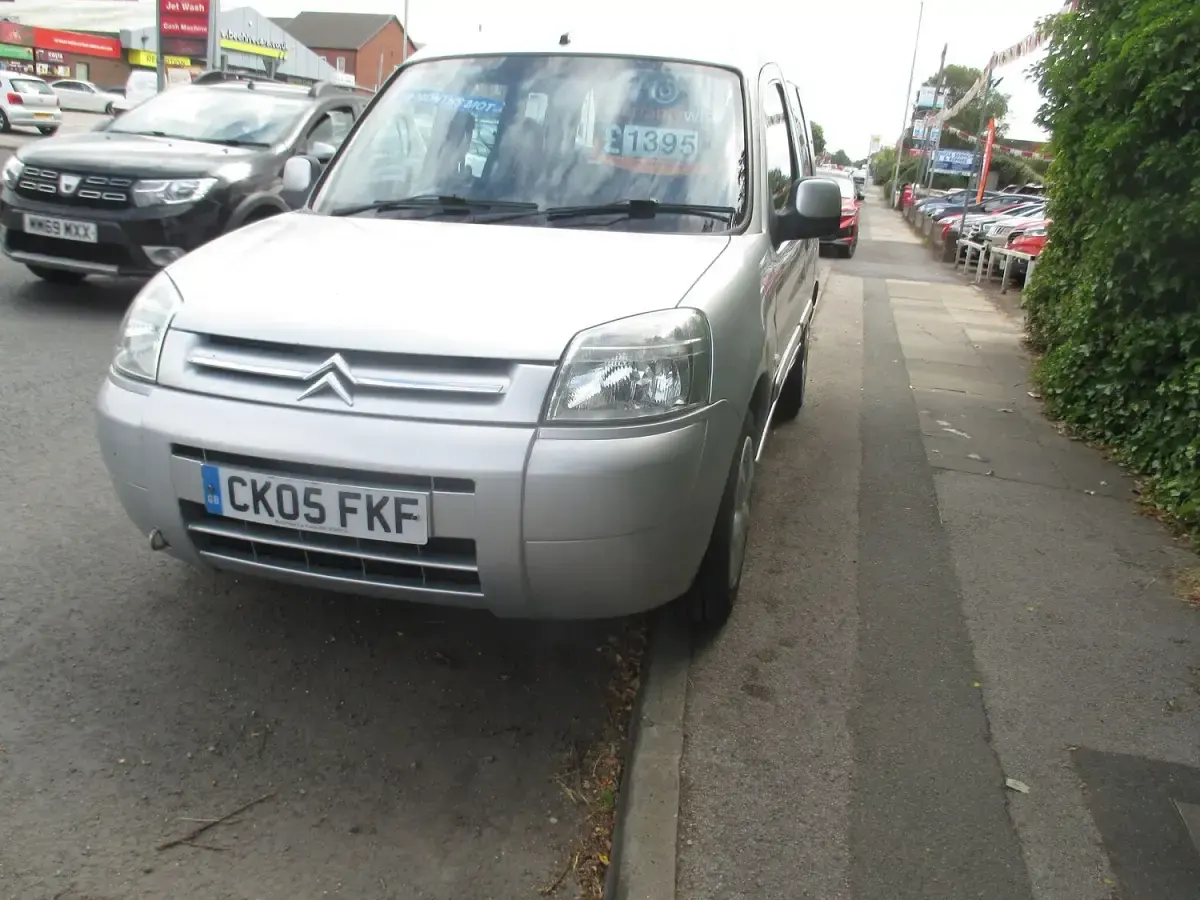 Used Citroën Berlingo 110 HP (80 kW) 2005 Silver MPV
