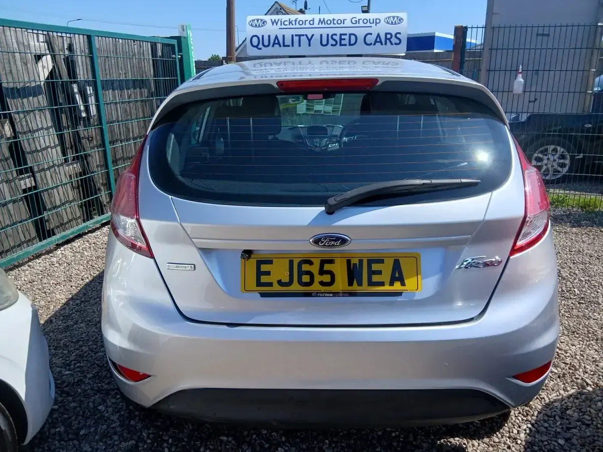 Used Ford Fiesta Zetec 2015 Silver Hatchback