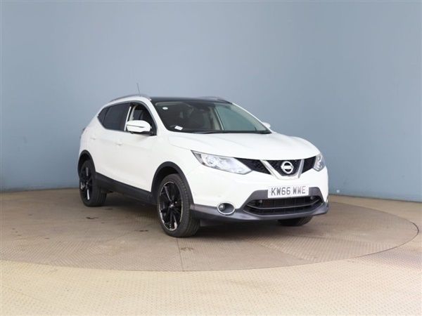 White Used 2017 Nissan Qashqai S SUV | £8,995 (Fair price) - Image 1/1