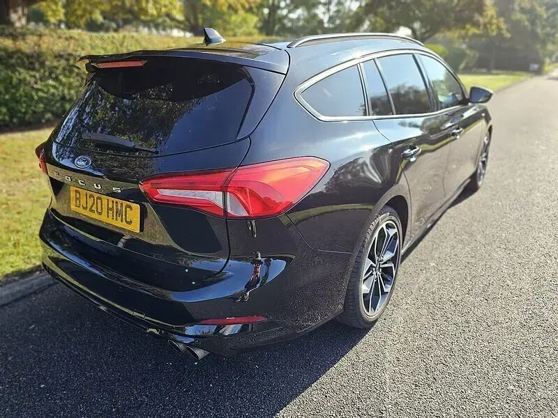 Used Ford Focus ST-Line X 120 HP (88 kW) 2020 Black Estate
