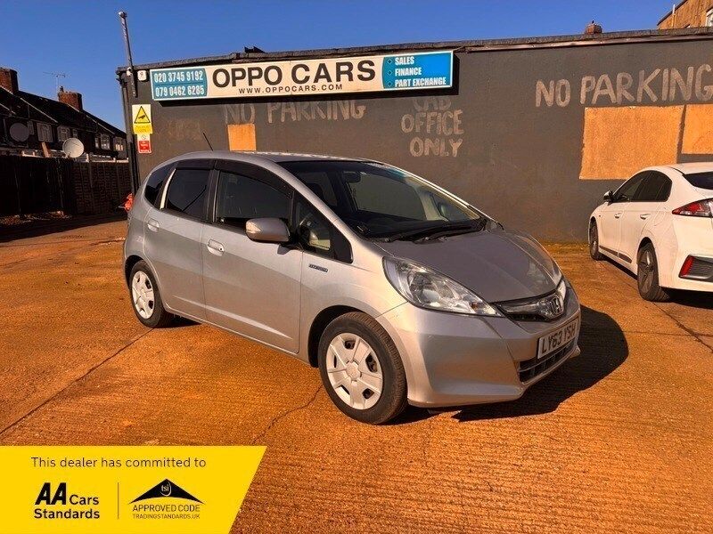 Silver Used 2013 Honda Jazz LX Hatchback | £6,695 (Fair price) - Image 1/2