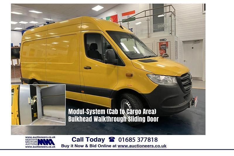 Used Mercedes Sprinter Progressive 150 HP (110 kW) 2020 Yellow Van