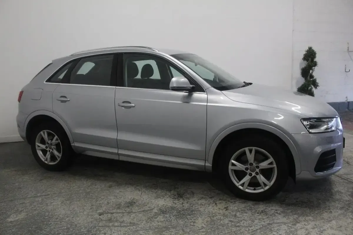 Used Audi Q3 Design 184 HP (135 kW) 2015 Silver SUV