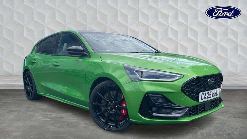Green New 2025 Ford Focus ST Hatchback | £33,000 (Good price) - Image 1/4