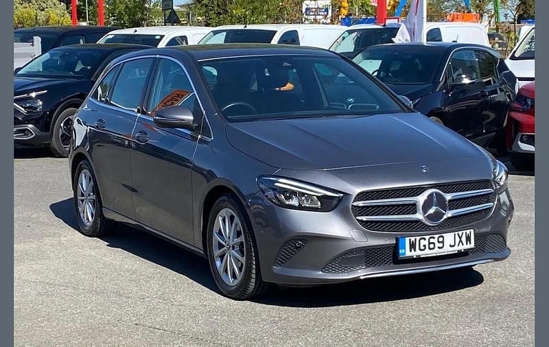 Used Mercedes B200 Executive 148 HP (108 kW) 2019 Grey MPV