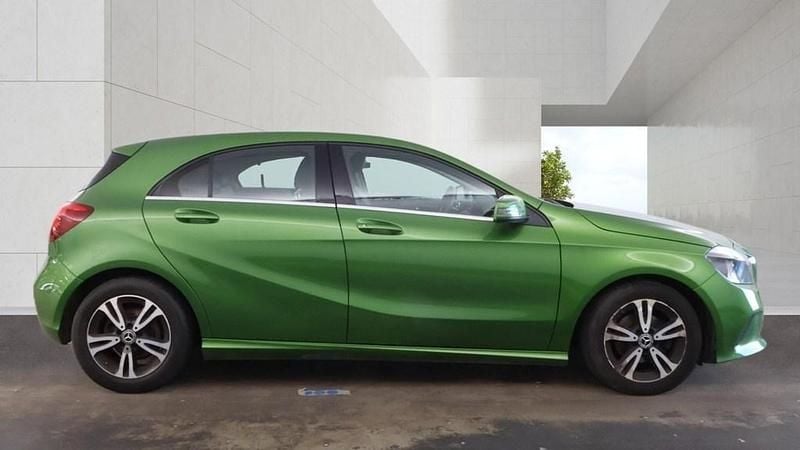 Used Mercedes A180 SE 2017 Kryptonite green Hatchback
