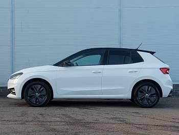 Used Skoda Fabia Colour Edition 95 HP (69 kW) 2022 White Hatchback