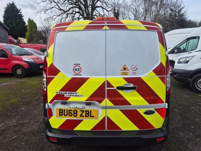 Second-hand Ford Transit Connect 100 CP (73 kW) 2018 Alb Monovolum
