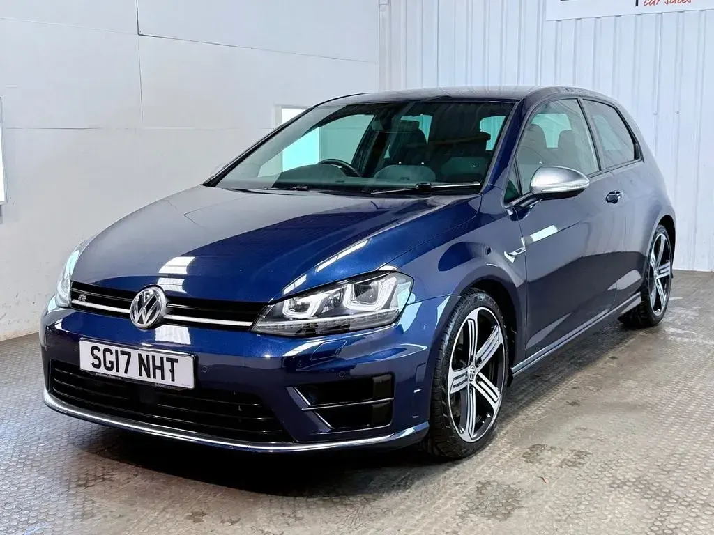 Used VW Golf VII R 295 HP (216 kW) 2017 Blue Hatchback