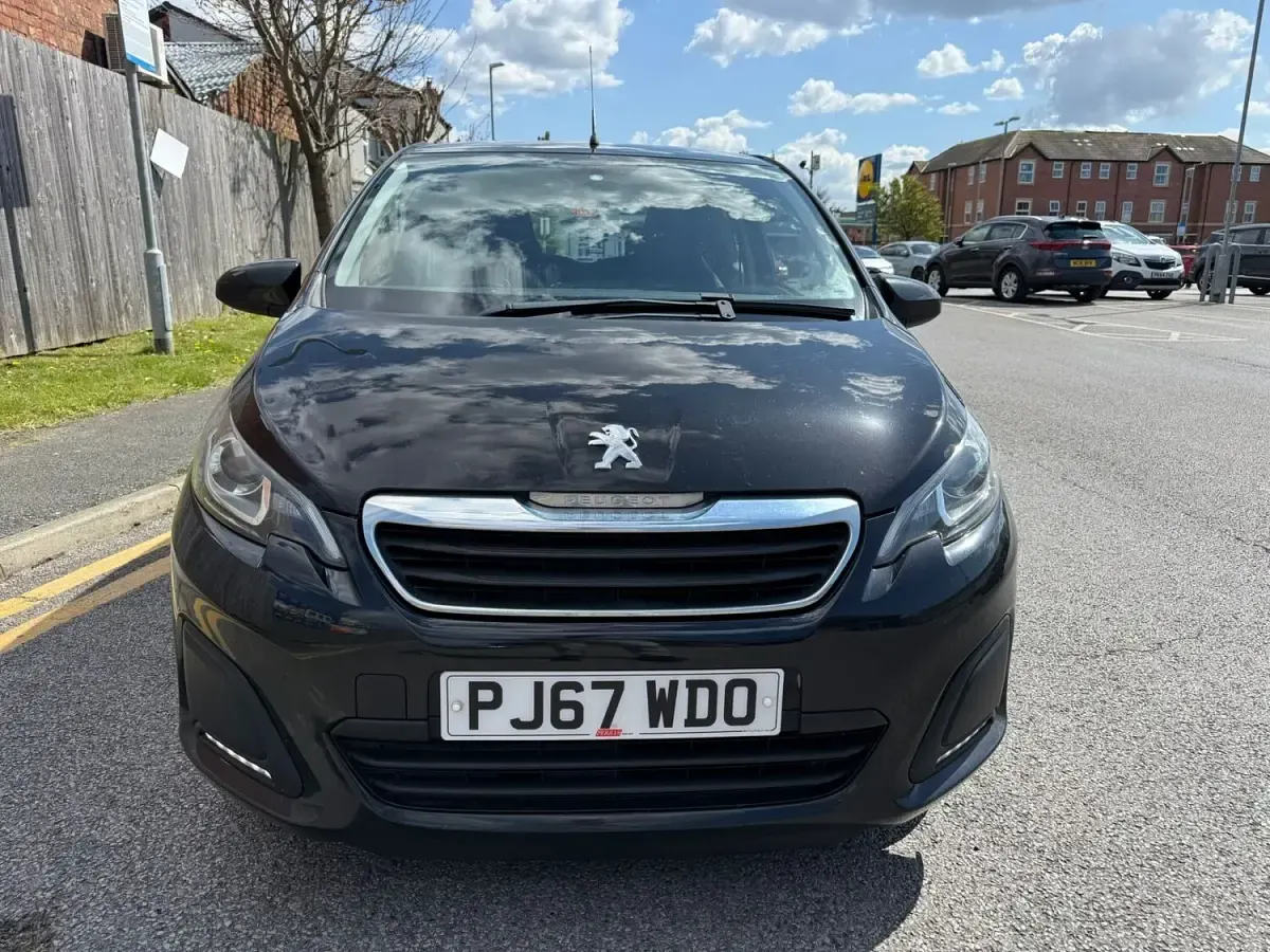 Used Peugeot 108 Active 68 HP (50 kW) 2017 Black Hatchback