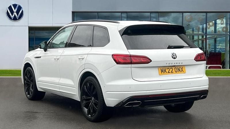 Used VW Touareg Black Edition 286 HP (210 kW) 2022 White SUV
