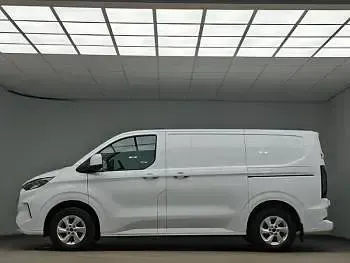 Used Ford Transit Custom Limited 136 HP (100 kW) 2024 White Van