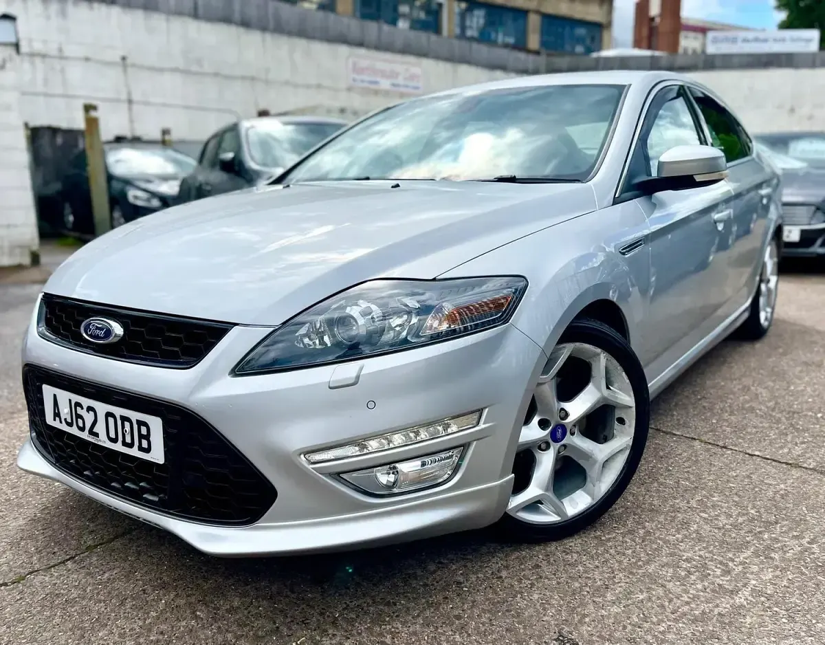 Used Ford Mondeo Titanium X 163 HP (119 kW) 2012 Silver Hatchback