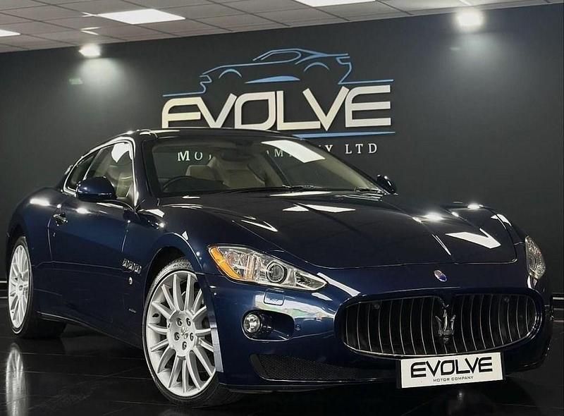 Used Maserati Granturismo 440 HP (323 kW) 2011 Blue Coupe