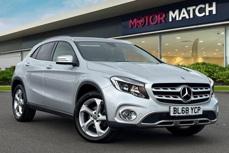 Silver Used 2019 Mercedes GLA200 Executive SUV | £16,000 (Good price) - Image 1/4
