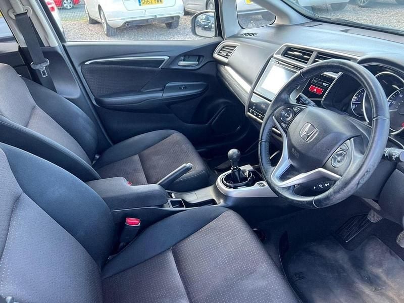 Used Honda Jazz EX 102 HP (75 kW) 2017 Grey Hatchback