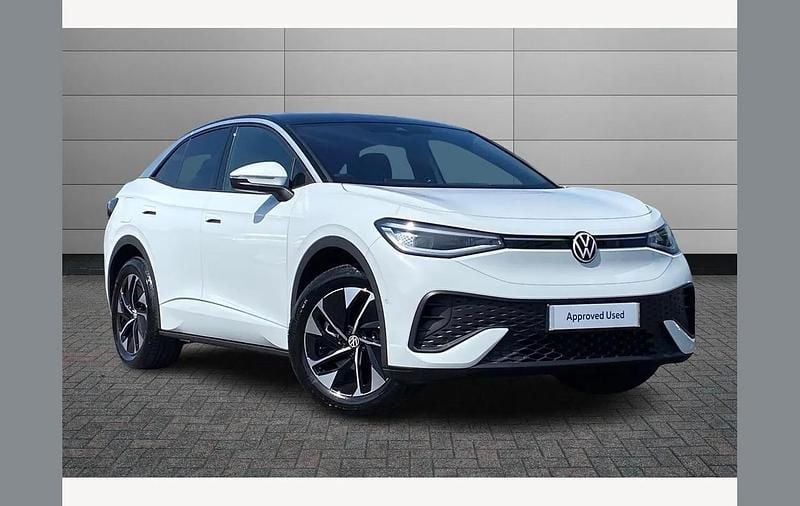 Glacier white Used 2025 VW ID.5 Pro SUV | £28,597 (Good price) - Image 1/3