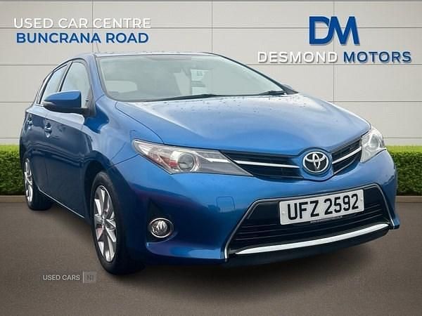 Used Toyota Auris 2014 Blue Hatchback