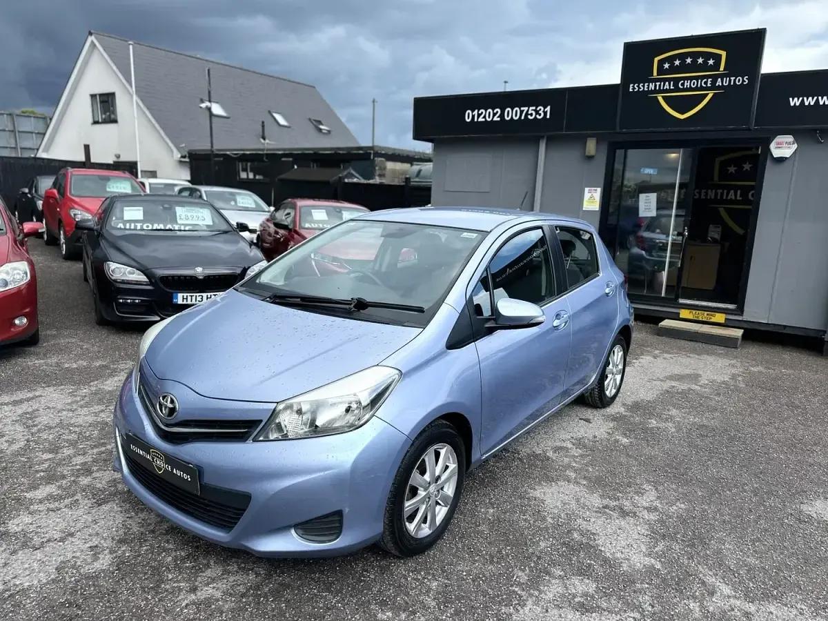 Used Toyota Yaris 2012 Blue Hatchback