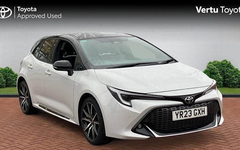 Used 2025 Toyota Corolla Sport Hatchback | £21,343 (Good price) - Image 1/4