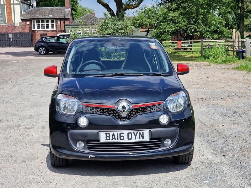 Used Renault Twingo Dynamique 90 HP (66 kW) 2016 Black Hatchback