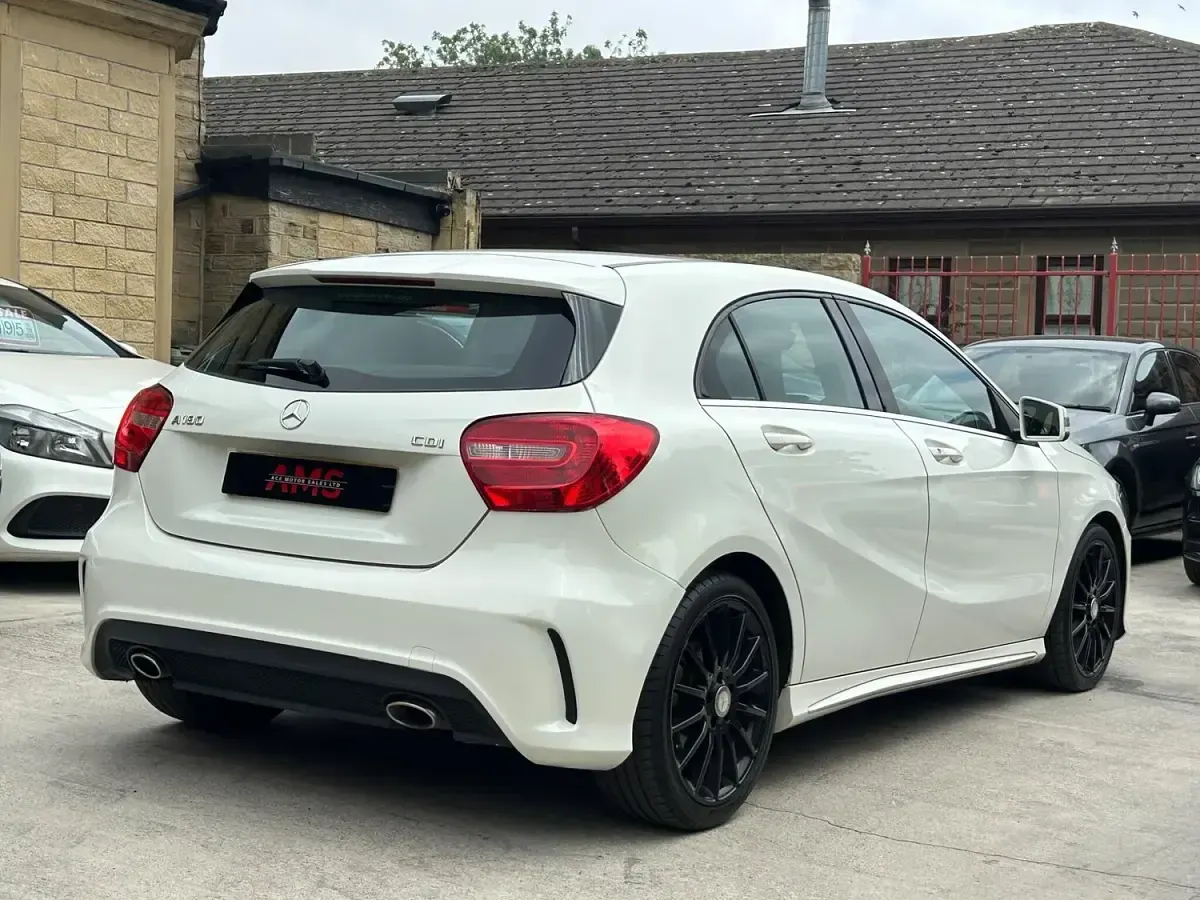 Used Mercedes A180 AMG 2013 White Hatchback