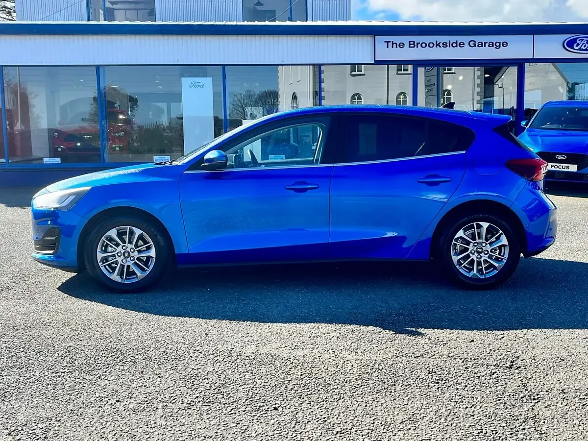 Used Ford Focus Style 155 HP (114 kW) 2022 Blue Hatchback
