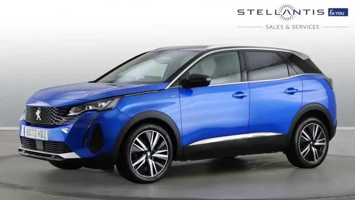 Used Peugeot 3008 Premium 129 HP (94 kW) 2022 Blue SUV