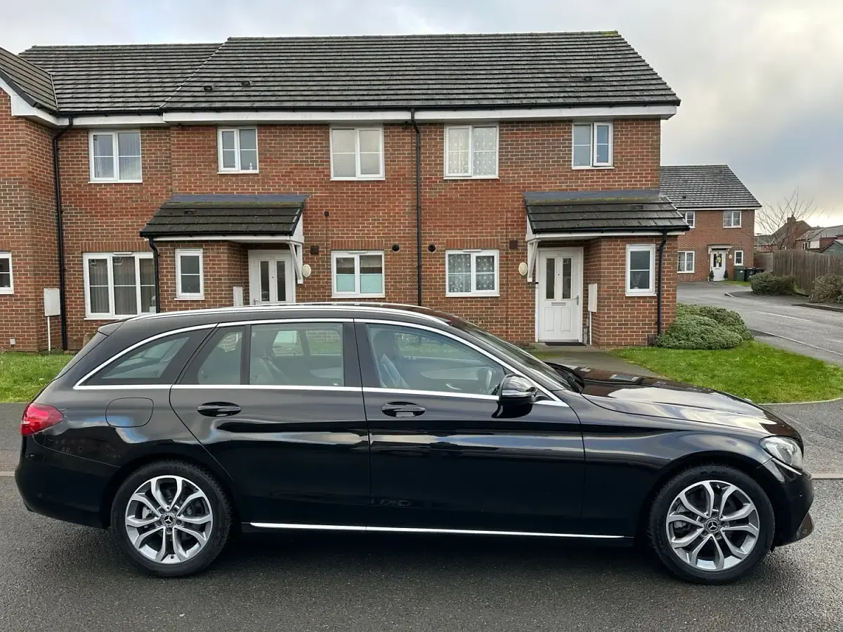Used Mercedes C220 2017 Black Estate