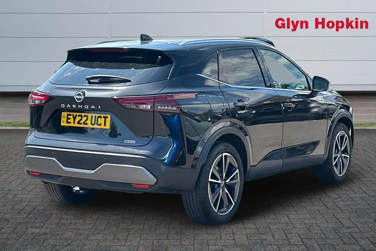 Used Nissan Qashqai Tekna 158 HP (116 kW) 2022 Black SUV