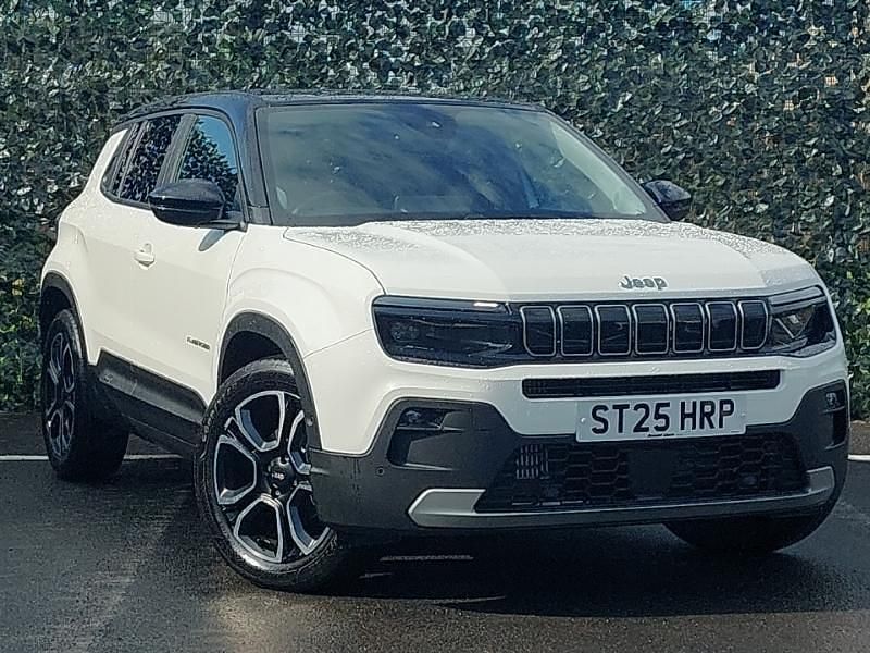 Bicolour solid snow with volcano roof New 2025 Jeep Avenger Summit SUV | £21,498 (Fair price) - Image 1/4