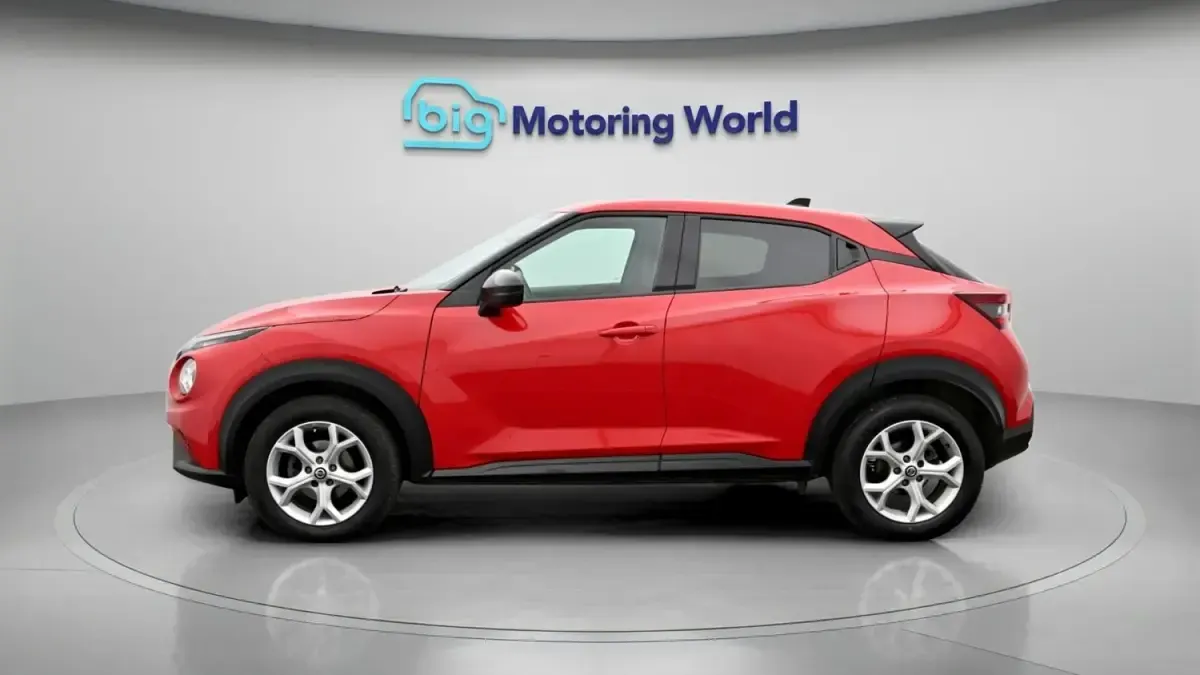 Usado Nissan Juke N-Connecta 113 HP (83 kW) 2021 Vermelho SUV