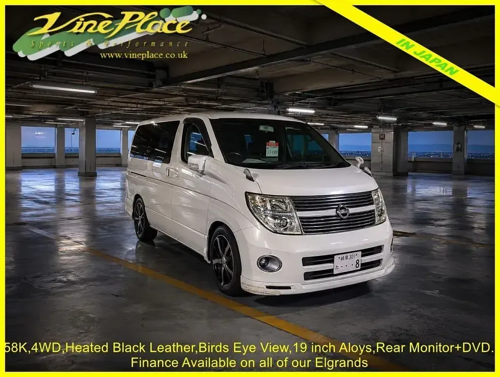 Used Nissan Elgrand 2008 White MPV