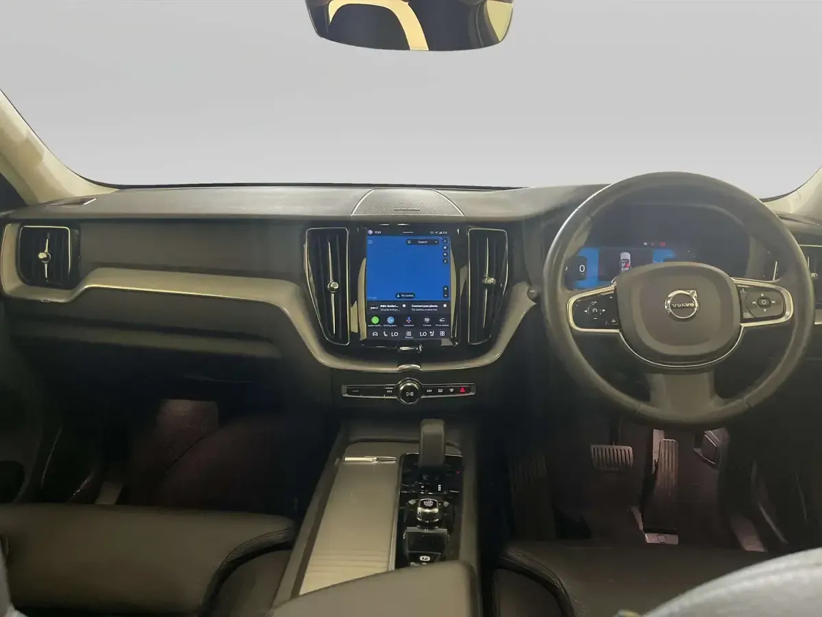 Used Volvo XC60 Plus 197 HP (144 kW) 2022 Black SUV