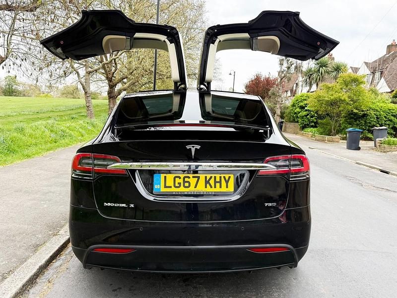 Usado Tesla Model X 244 kW (333 HP) 2017 Preto SUV