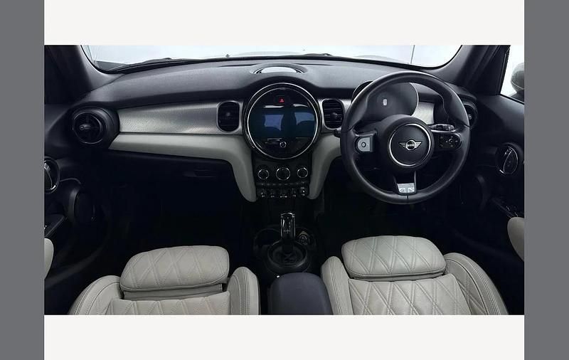 Used Mini Cooper Comfort 136 HP (100 kW) 2021 Enigmatic black Hatchback